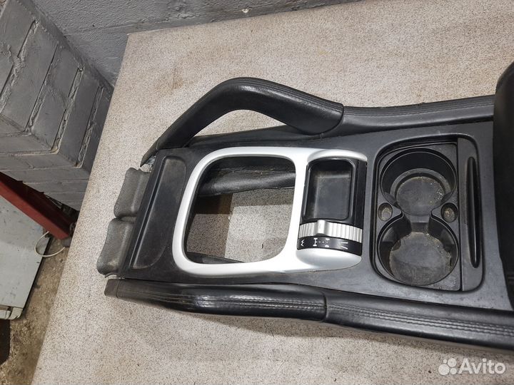 Черный подлокотник в сборе для Porsche Cayenne S