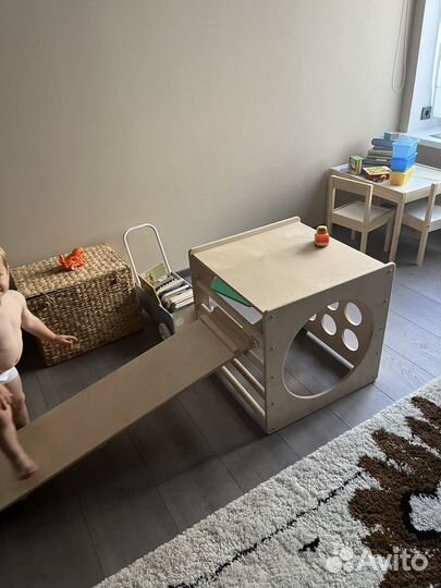 Детский игровой комплекс с горкой