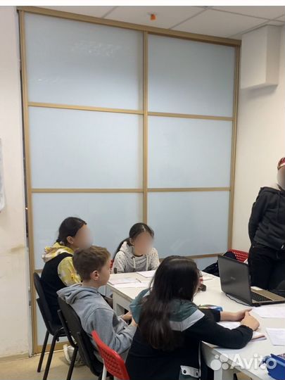 Раздвижная перегородка/дверь стеклянная