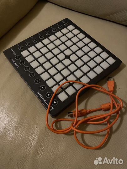 Midi-контроллер novation launchpad