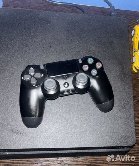 PlayStation 4 slim прошитая 11.00