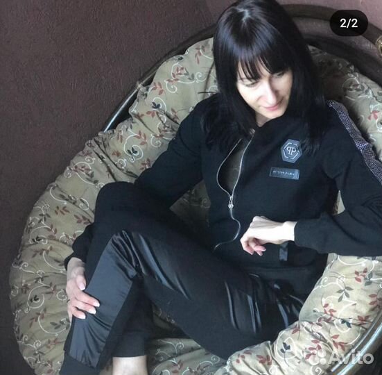 Женский спортивный костюм