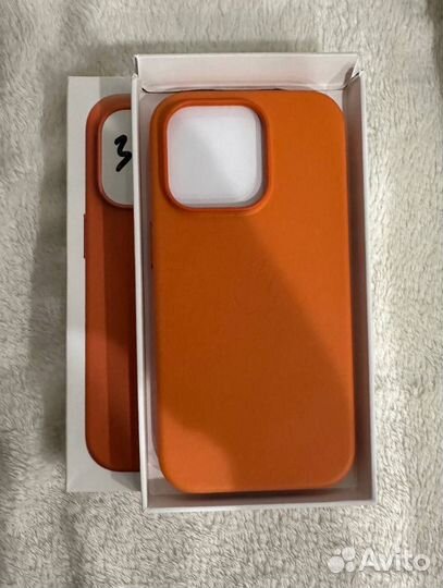 Чехлол Guess на iPhone 14 pro