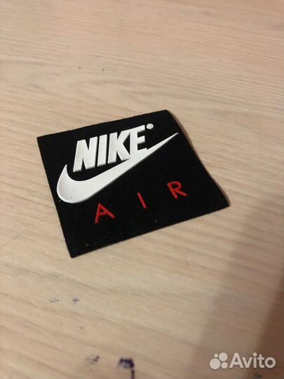 Значок nike оригинал