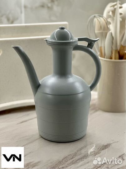 Кувшин пластиковый