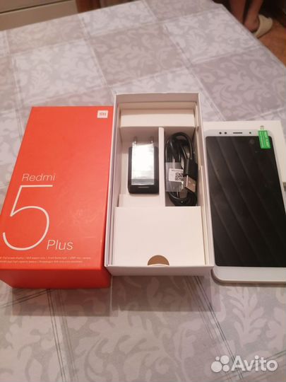 Xiaomi Redmi 5 Plus, 4/64 ГБ