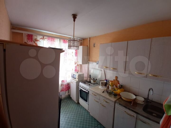 2-к. квартира, 49 м², 3/9 эт.