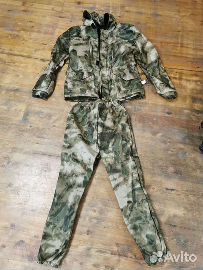 Демисезонный костюм мох