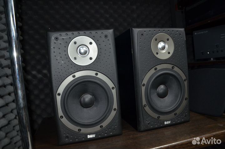 Колонки Bowers Wilkins B&W DM 303