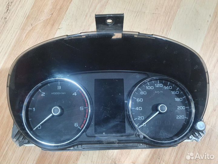 Щиток приборов 8100C589 PS3 mitsubishi Pajero Spor