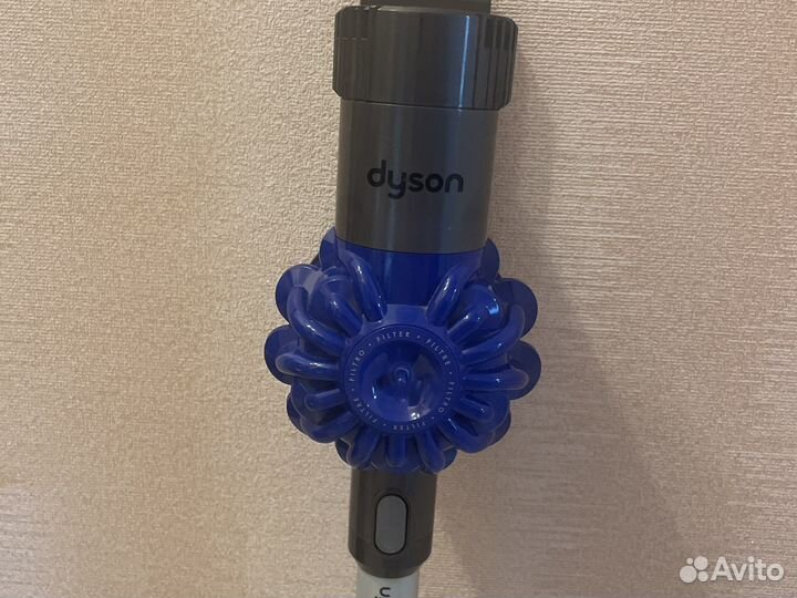Пылесос Dyson v6