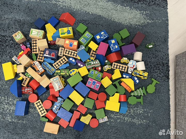 Наборы кубиков и часы омникус Бен Тен игрушки