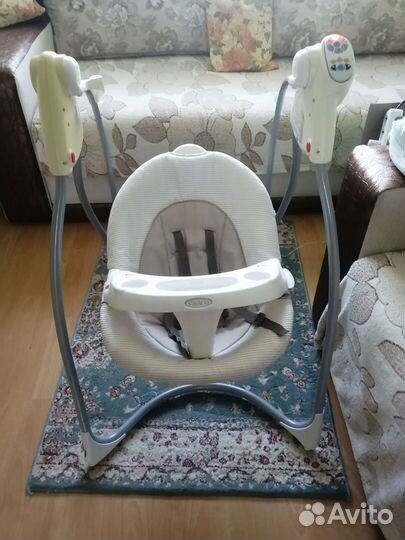 Детские электронные качели graco