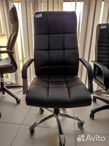 Офисное кресло