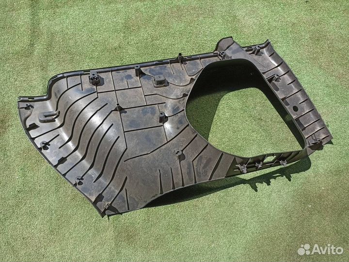 Обшивка багажника левая Nissan X-Trail T31