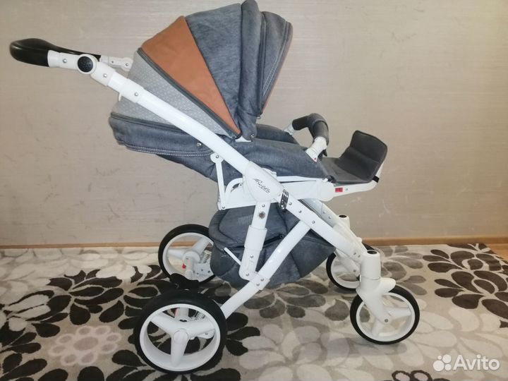 Продам Коляску 2 в 1 Adamex Barletta New