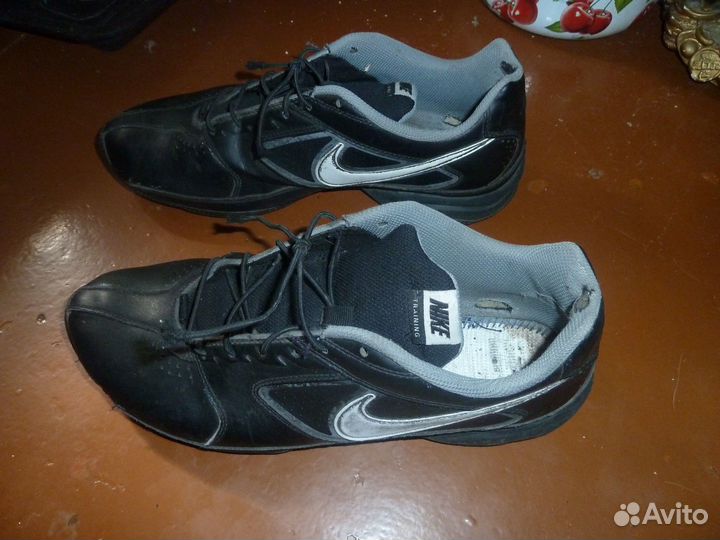 Кроссовки nike 43 бу
