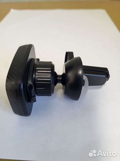 Держатель для телефона в машину