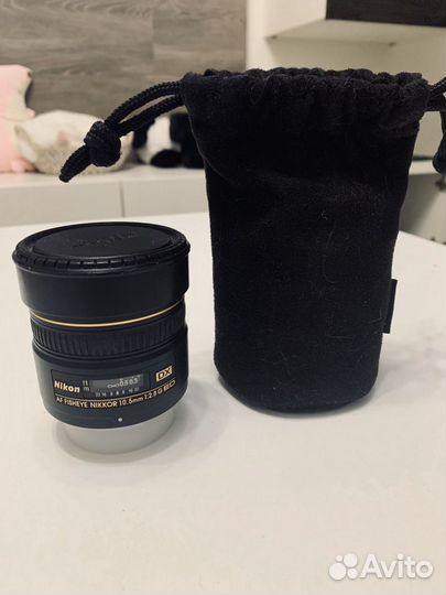 Объектив Nikon (рыбий глаз)
