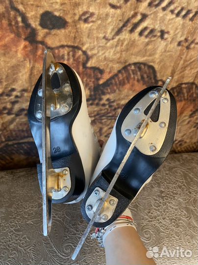 Коньки graf montana gold 28