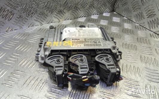 Блок управления двс peugeot 308 1 (DNI28PC01)
