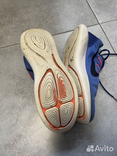 Кроссовки беговые nike