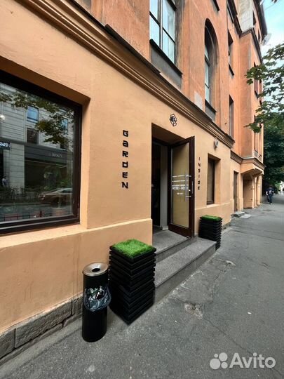 Работа в тату студии