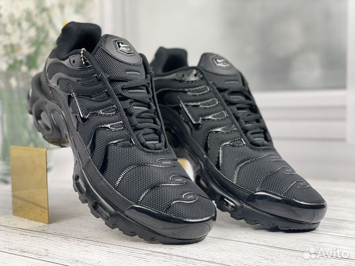 Кроссовки Nike air max tn plus