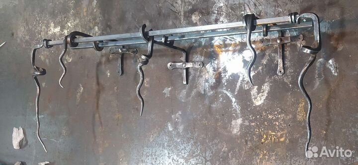 Кованый карниз для штор