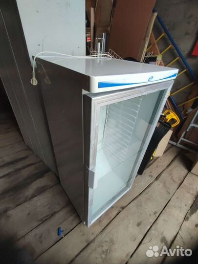 Холодильник витрина