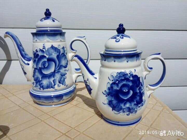 Чайники и кувшин. Гжель. Новые