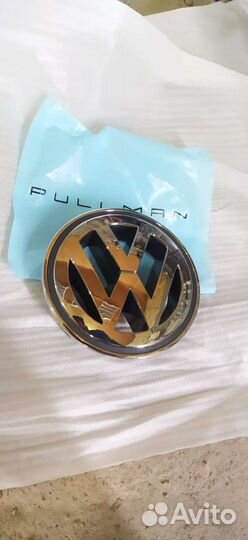 Эмблема решётки радиатора VW Passat/Jetta/Tiguan