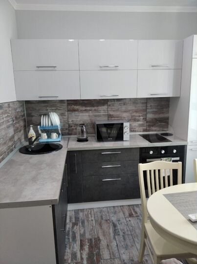 1-к. квартира, 37 м², 8/8 эт.