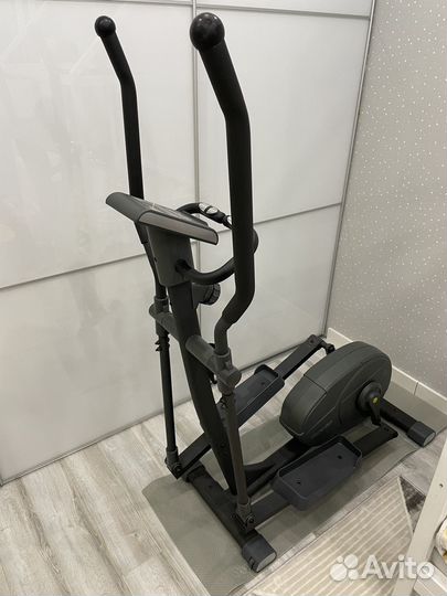 Эллиптический тренажер torneo