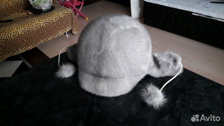 Женская шапка