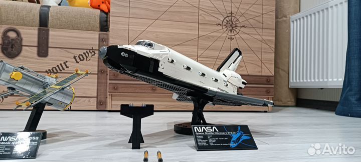 Lego Shuttle Discovery