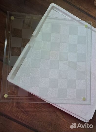 Шахматы стеклянные рюмки