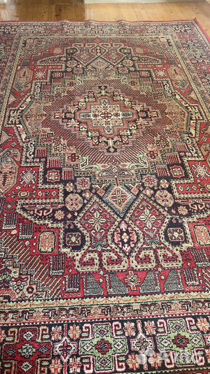 Ковер шерстяной