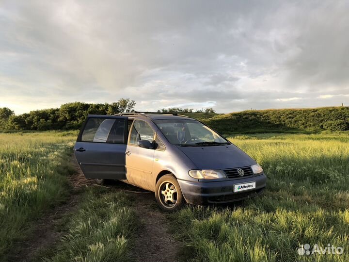 Volkswagen Sharan 2.0 МТ, 1998, 258 000 км