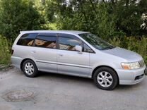 Nissan Bassara 2.4 AT, 2000, 442 000 км, с пробегом, цена 560 000 руб.