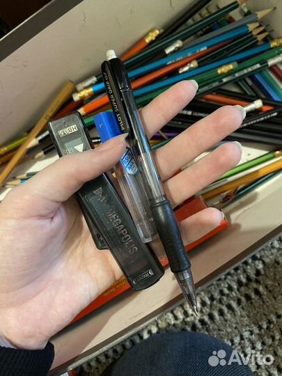 Карандаши коробка