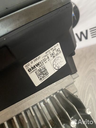 Проекция под лобовое стекло на BMW F серии