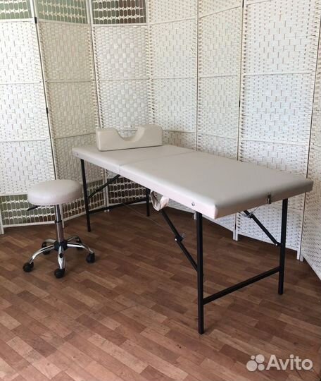 Кушетка, Массажный стол