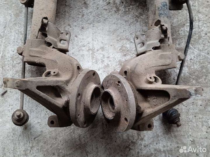 Кулак поворотный Пежо 405