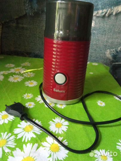 Кофемолка, чашка кофейная