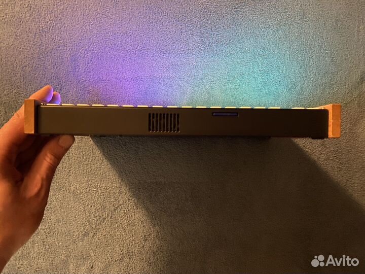 Грувбокс Synthstrom Deluge DE-01