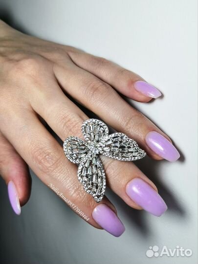 Маникюр педикюр