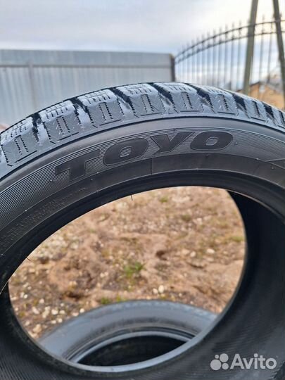 Toyo Observe GSi-5 215/50 R17