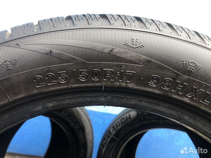 Roadmarch Winter XPro 888 225/50 R17