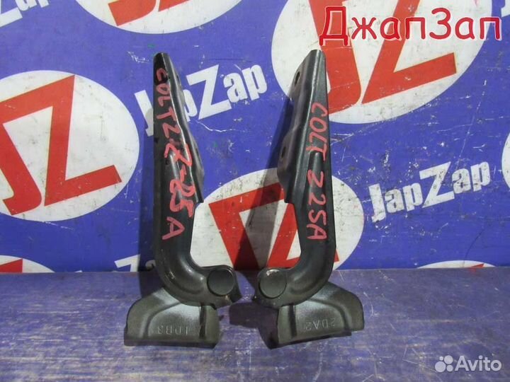 Петли капота Mitsubishi Colt Z25A (2002-2012)